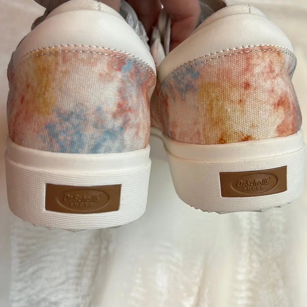 NIB Dr. Scholl’s Wink Lace Tie Dye Sneakers